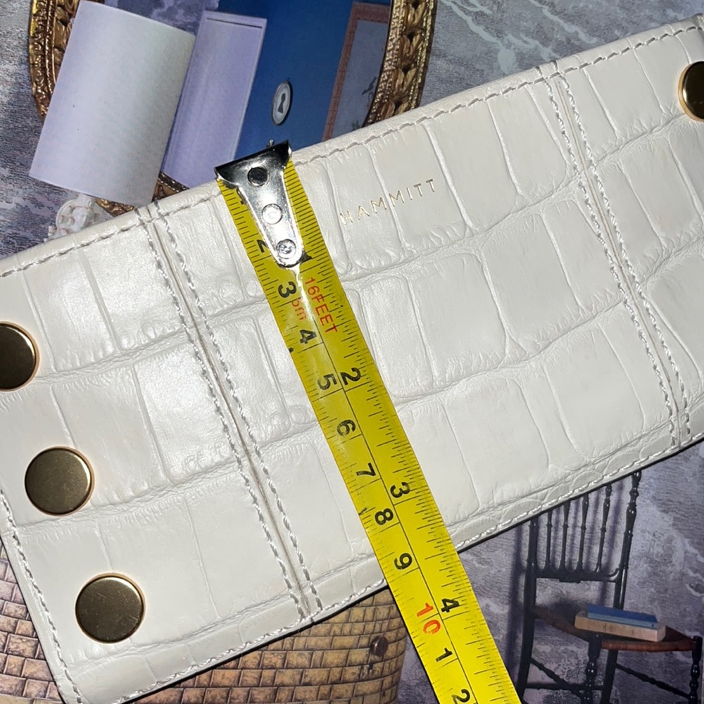 Hammitt X Simple Elegance Vibes - image 3